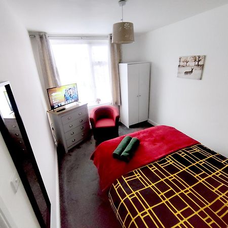 House Share With Few Ensuite Rooms Near Southmead 브리스틀 외부 사진