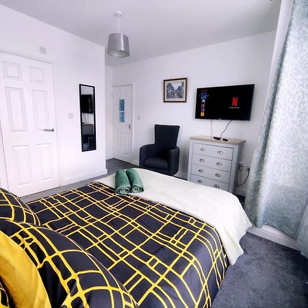 House Share With Few Ensuite Rooms Near Southmead 브리스틀 외부 사진